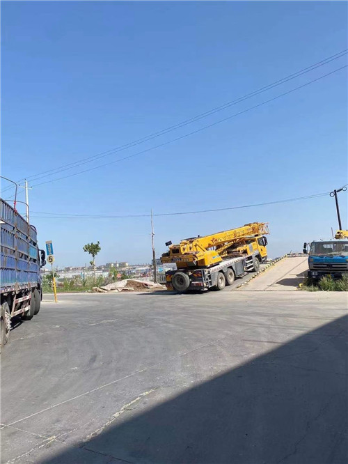 灌阳县25吨吊车的租赁价格大概是多少？