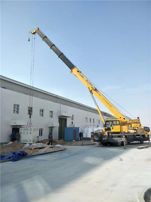 灌阳县“超载就喊停”—— 吊车的 “重量保镖” 技术