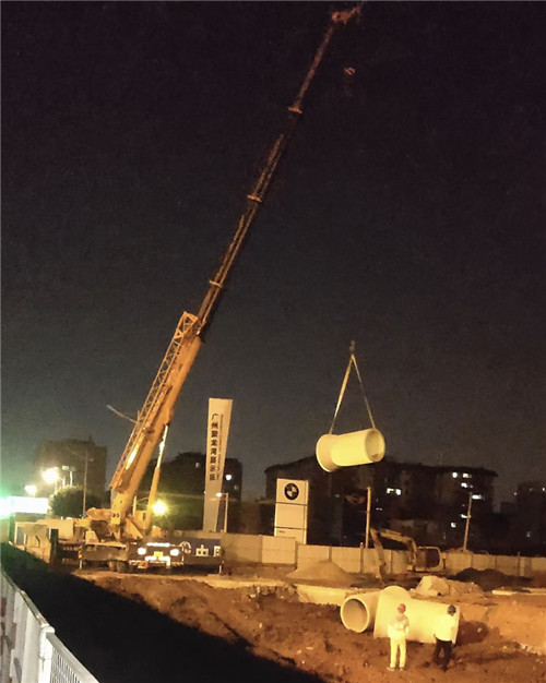 灌阳县“弯臂矫正”—— 吊车的 “形变补偿” 技术